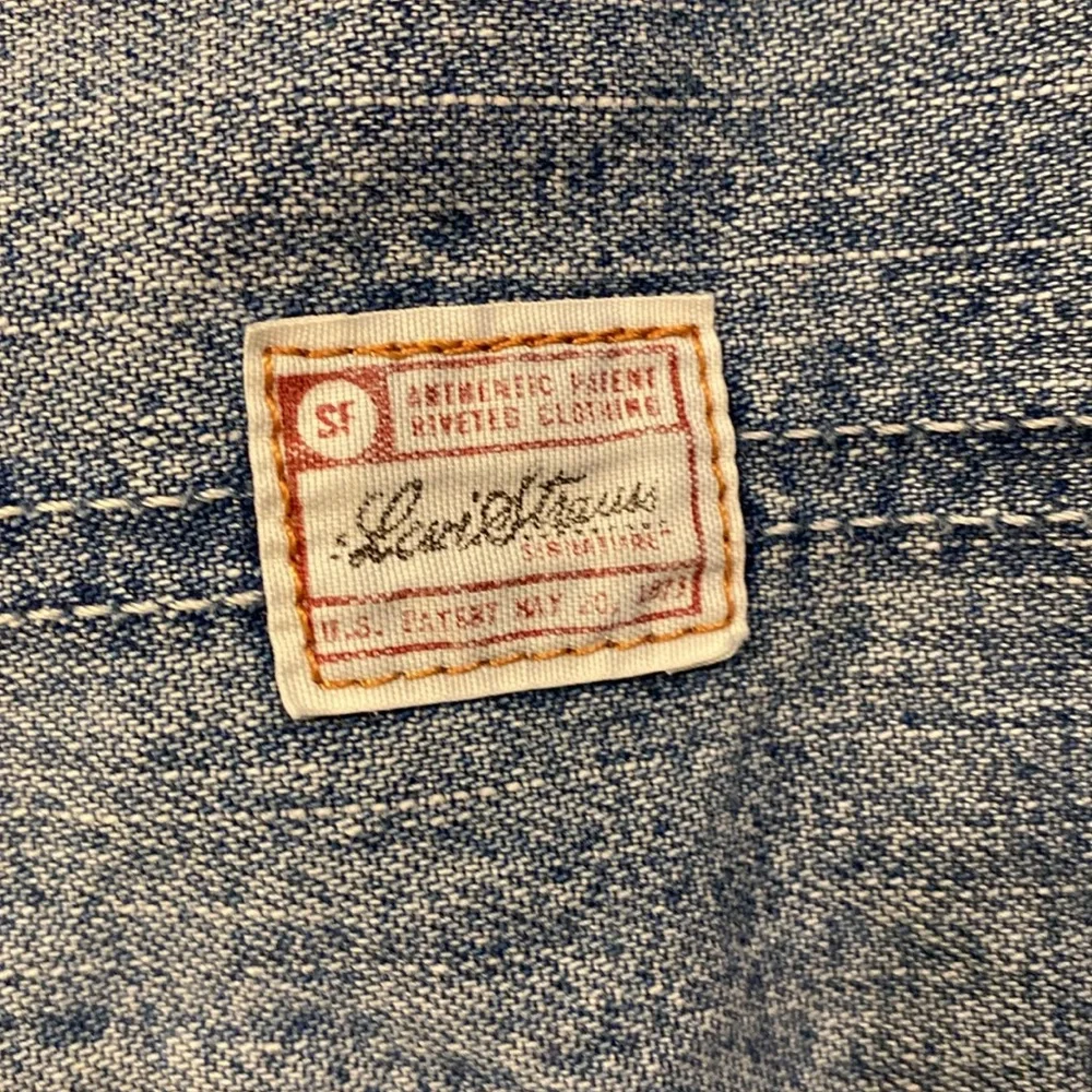 Levi Strauss Denim Shorts. Plus Size W34 Husky - Picture 3 of 5